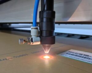 Acrylic cutting machine